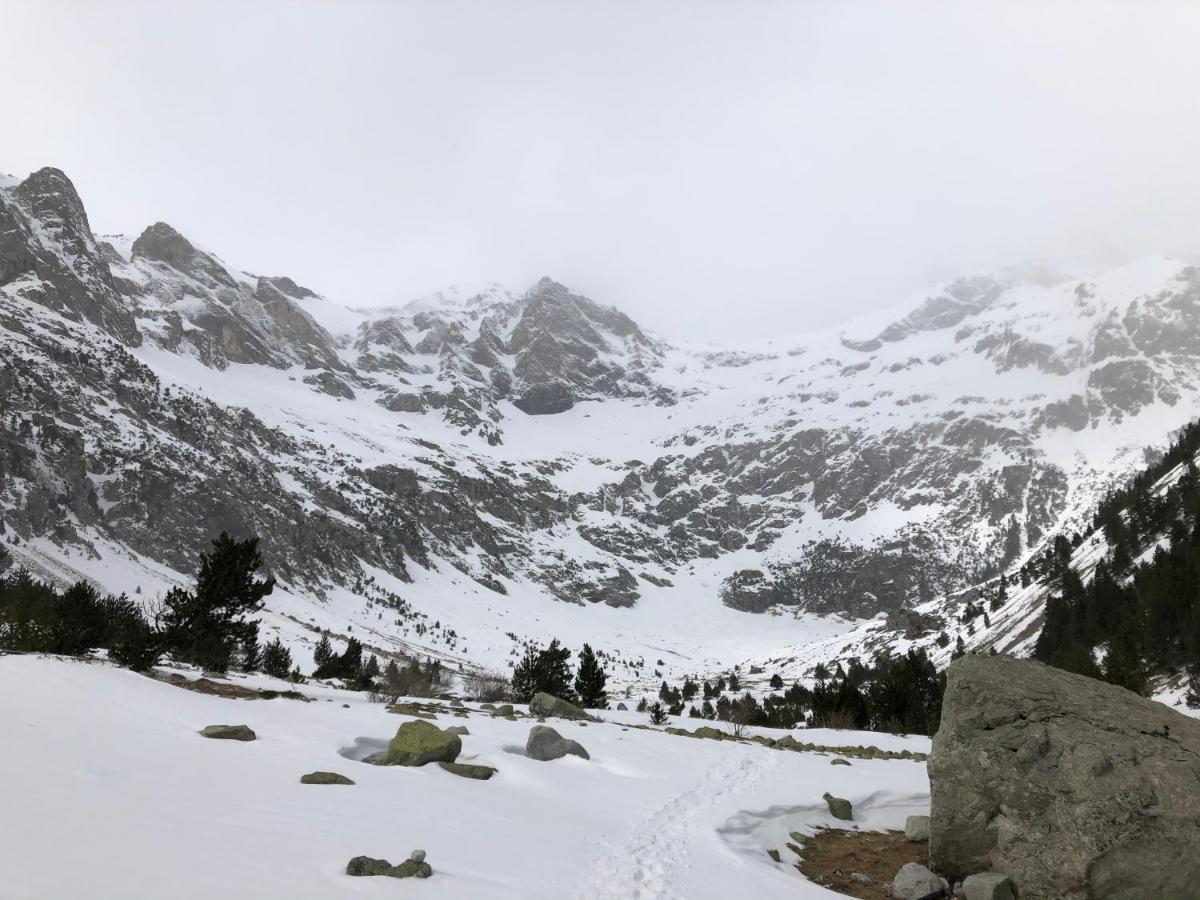 Hostal Pirineos Meliz Бьельса Экстерьер фото